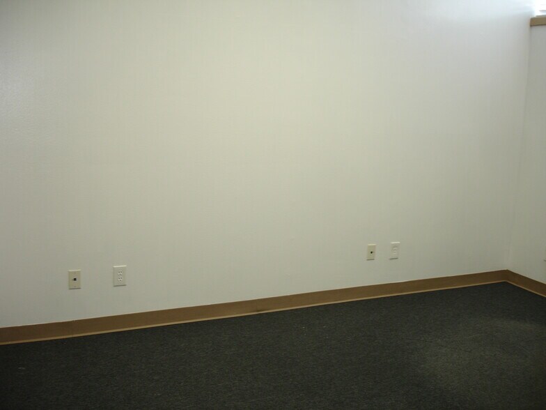 More Photos Of 1022 Pasadena Blvd, Pasadena Medical For Lease