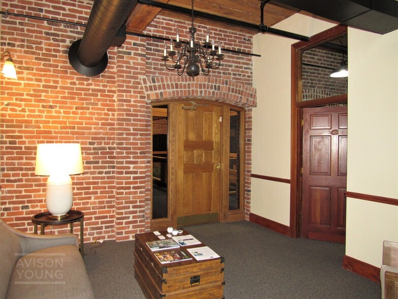 More Photos Of 171 Church St, Charleston Office For Lease