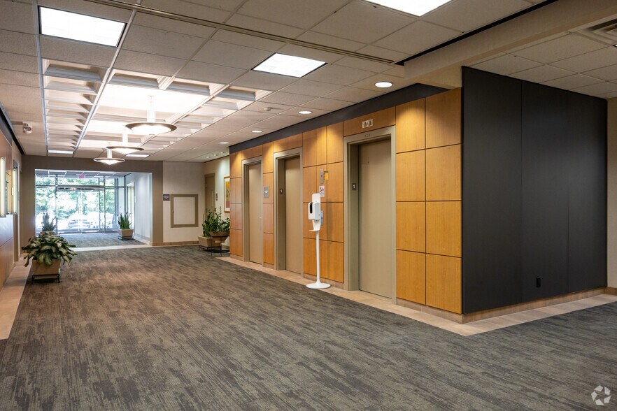 More Photos Of 299 Cherry Hill Rd, Parsippany Medical For Lease