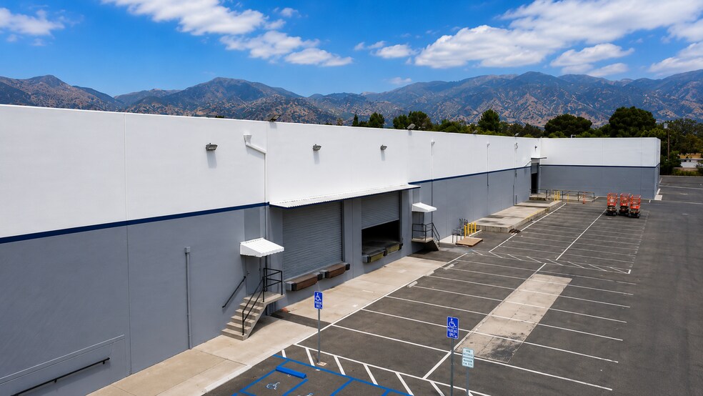 More Photos Of 12930 Bradley Ave, Sylmar Warehouse For Lease
