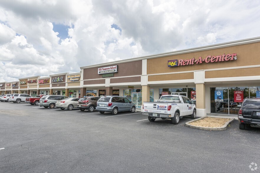 More Photos Of 1109-1131 Del Prado Blvd S, Cape Coral Unknown For Lease