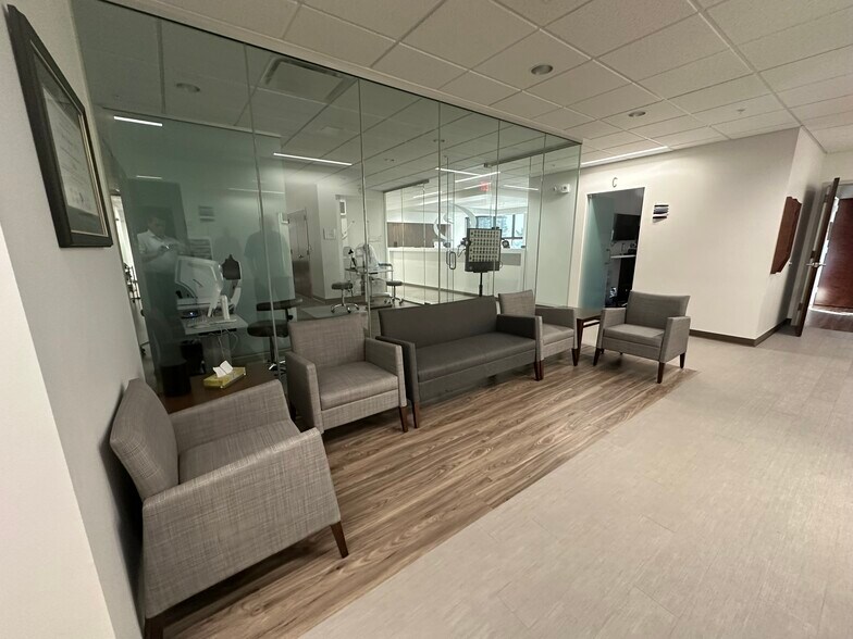 More Photos Of 1080 Polaris Pky, Westerville Medical For Sale