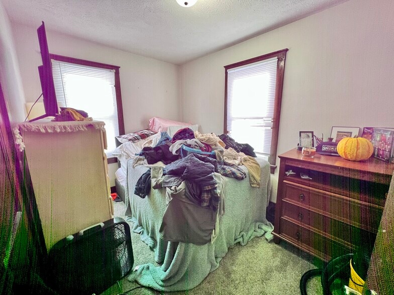 More Photos Of 308 Low St, Bloomington Apartments For Sale