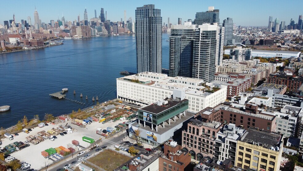 More Photos Of 200 Kent Ave, Brooklyn Coworking Space