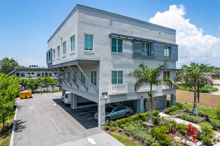 Primary Photo Of 875 109th Ave, Naples Medical For Lease