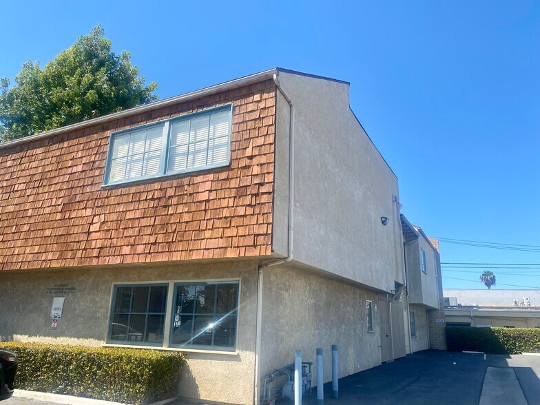 Primary Photo Of 3004 Deodar Ave, Costa Mesa Office For Lease