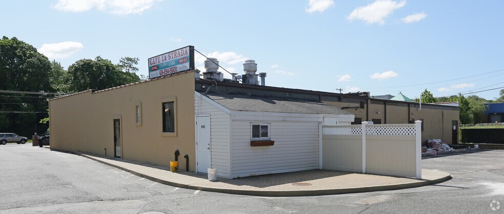 More Photos Of 346-352 Wheeler Rd, Hauppauge Unknown For Lease