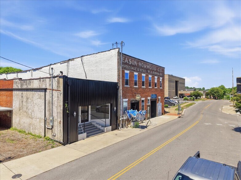 More Photos Of 110 E Broadway St, Lenoir City Storefront Retail Office For Sale