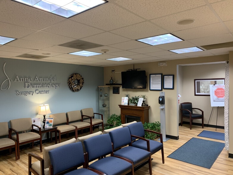 More Photos Of 703 Giddings Ave, Annapolis Medical For Lease
