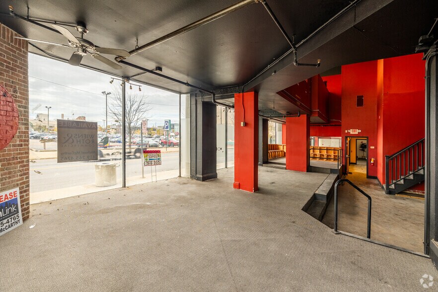 More Photos Of 513 Adams St, Toledo Apartments For Lease