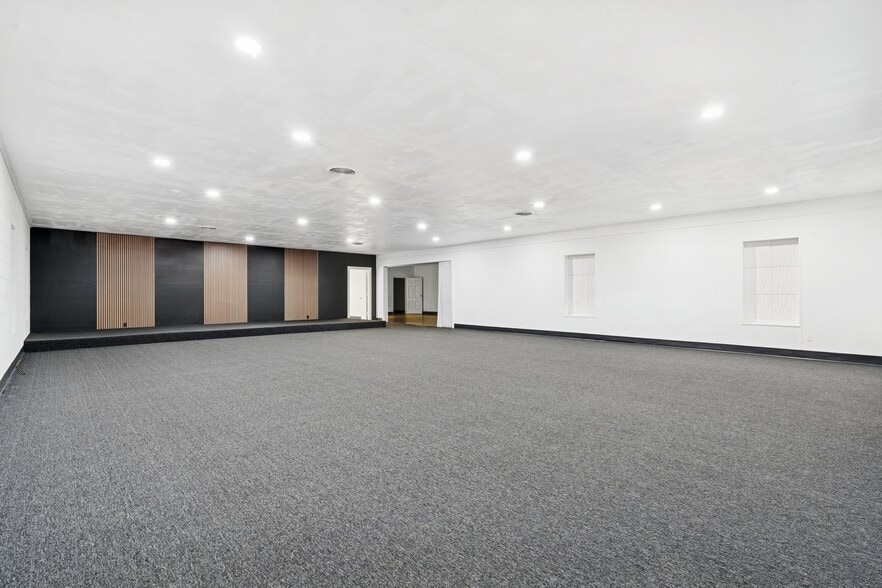 More Photos Of 200 Carr Ln, Duncanville Religious Facility For Sale