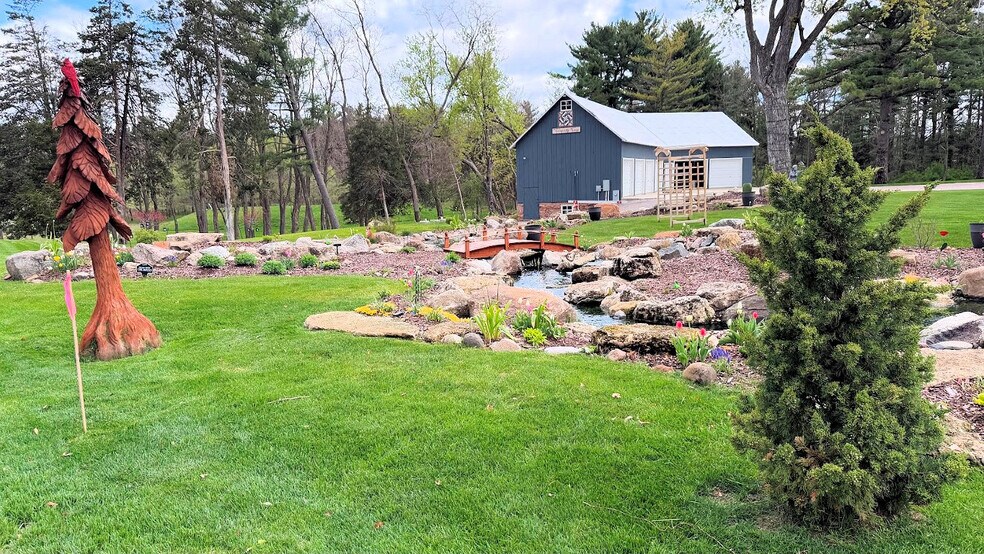 More Photos Of 3884 S Gillette Dr, Wisconsin Dells Lodge Meeting Hall For Sale