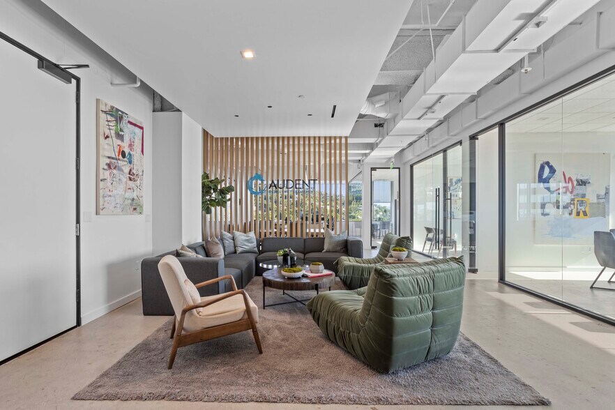 More Photos Of 9200 W Sunset Blvd, West Hollywood Office For Lease