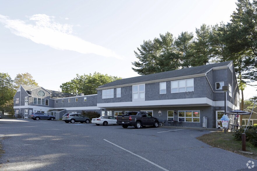 More Photos Of 155 Saco Ave, Old Orchard Beach Office For Sale