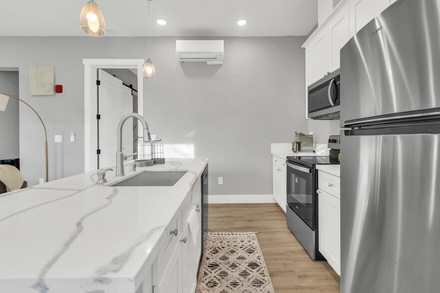 More Photos Of 1928 21st Street, Sacramento Apartments For Sale