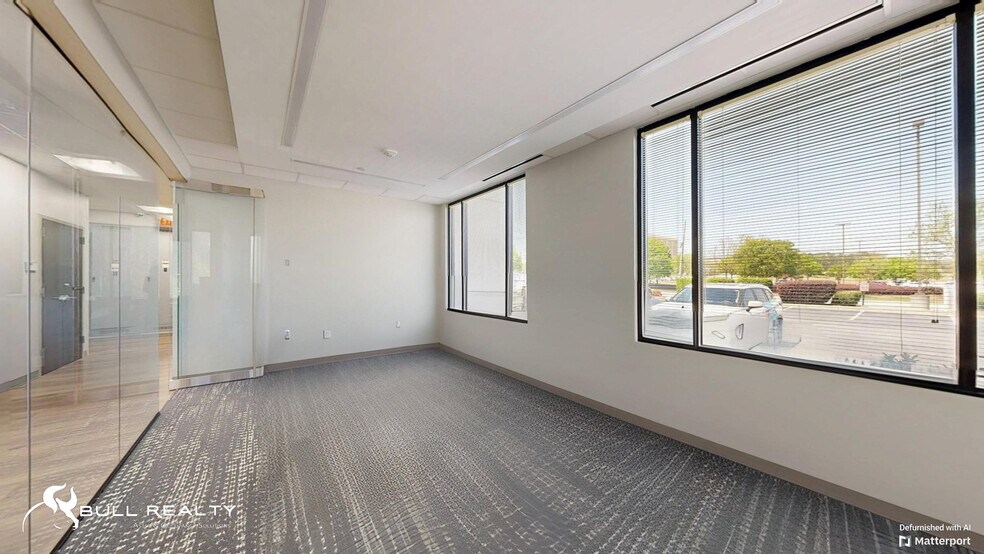 More Photos Of 34 Upper Riverdale Rd, Riverdale Medical For Lease