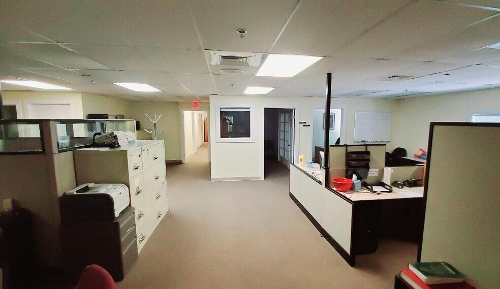 More Photos Of 12 Commerce Ave, West Lebanon Flex For Lease