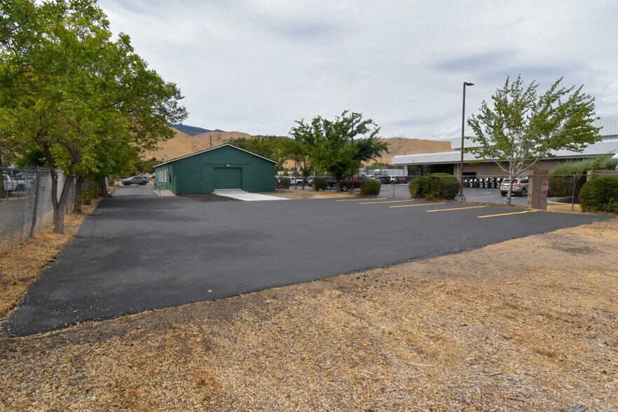 More Photos Of 3101 S Carson St, Carson City Freestanding For Lease
