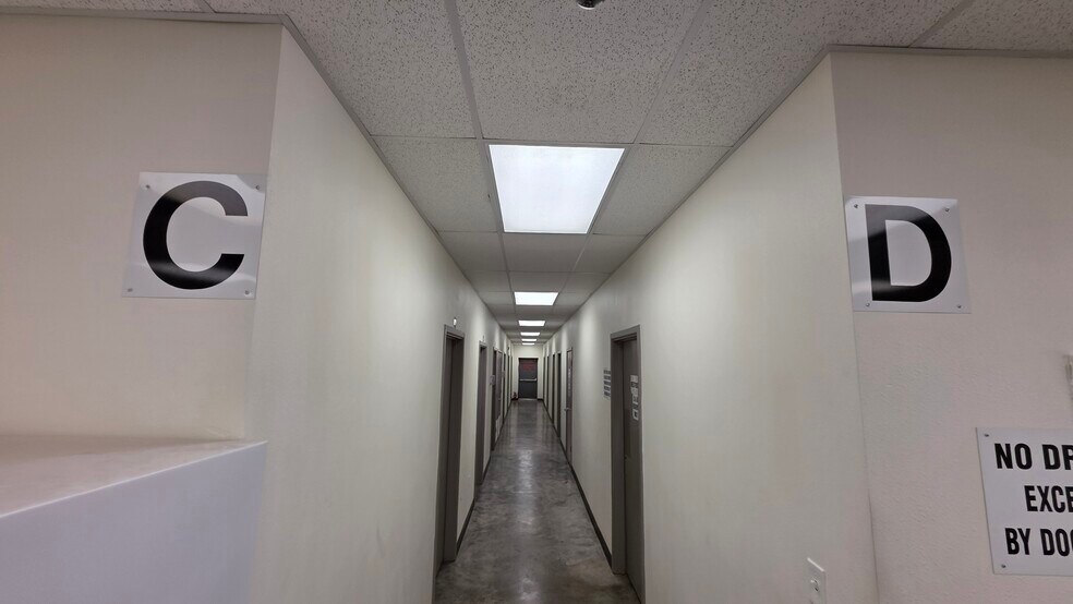 More Photos Of 8211 E County Road 62, Midland Warehouse For Sale