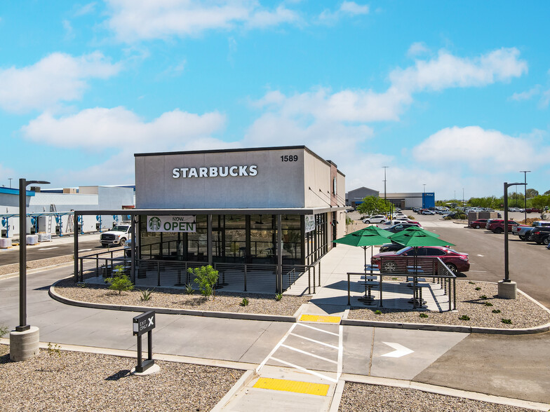 Primary Photo Of 1589 N Main St, San Luis Fast Food For Sale