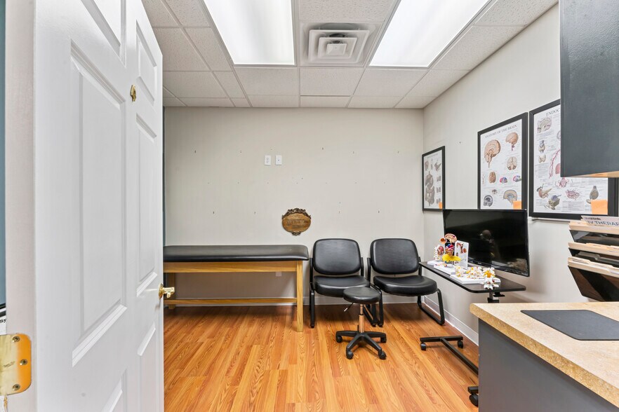 More Photos Of 522 Brandies Cir, Murfreesboro Office For Lease