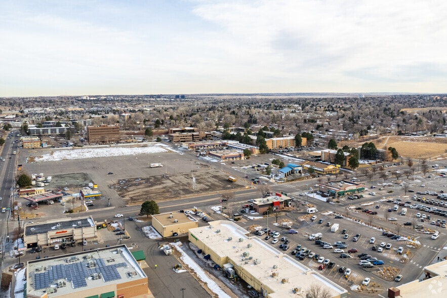More Photos Of 2200 S Monaco Pky, Denver Storefront For Lease