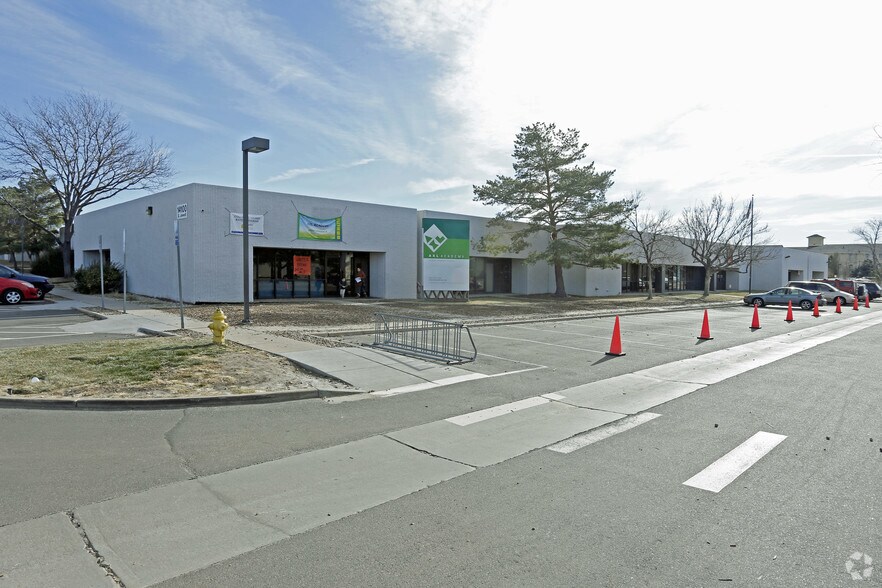 More Photos Of 14100-14190 E Jewell Ave, Aurora Light Manufacturing For Lease