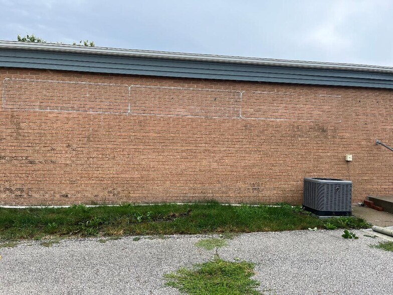 More Photos Of 1607 Lake Ave, Storm Lake Medical For Sale