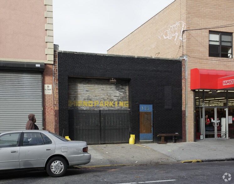 More Photos Of 122 Nostrand Ave, Brooklyn Warehouse For Lease