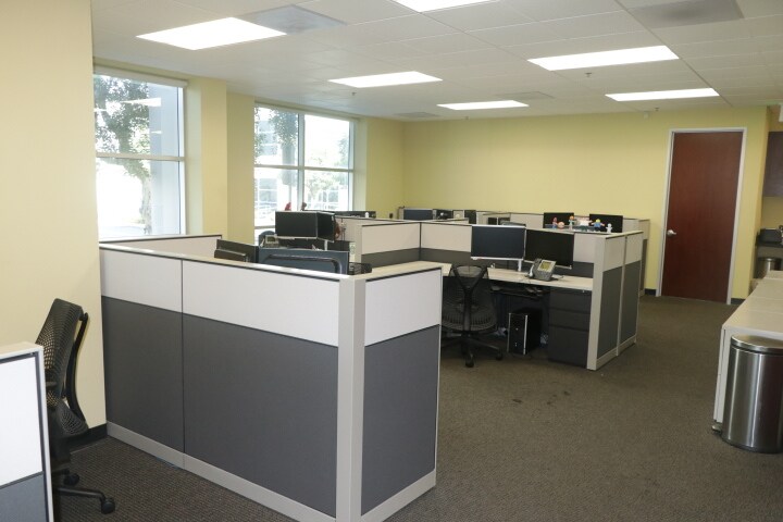 More Photos Of 2816 Columbia St, Torrance Light Distribution For Lease