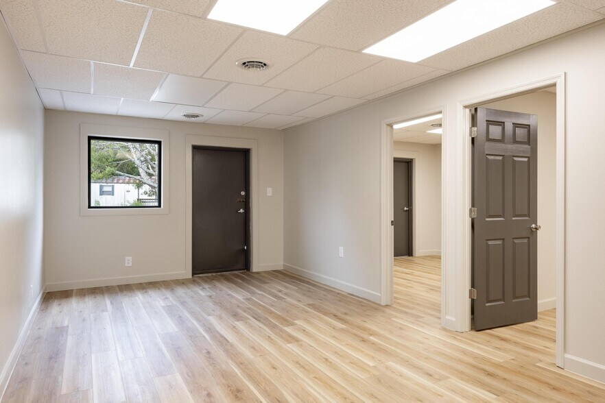 More Photos Of 175 NW Sequoia Rd, Cleveland Warehouse For Lease