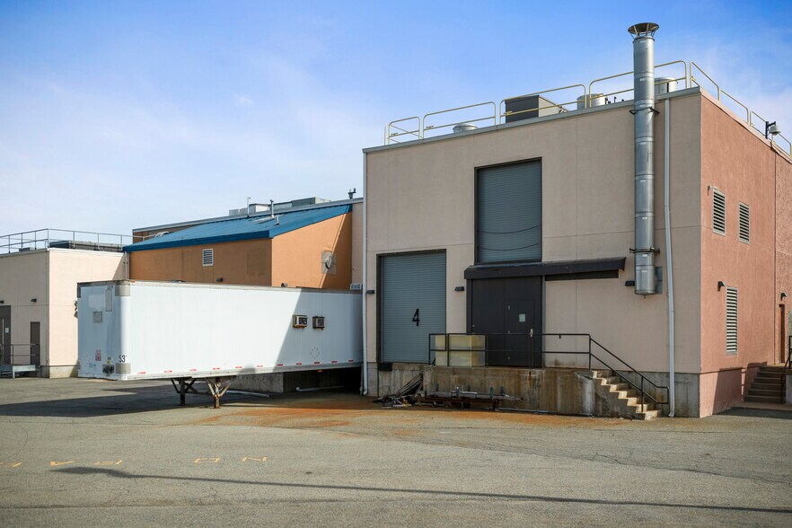 More Photos Of 890 East St, Tewksbury Light Manufacturing For Lease