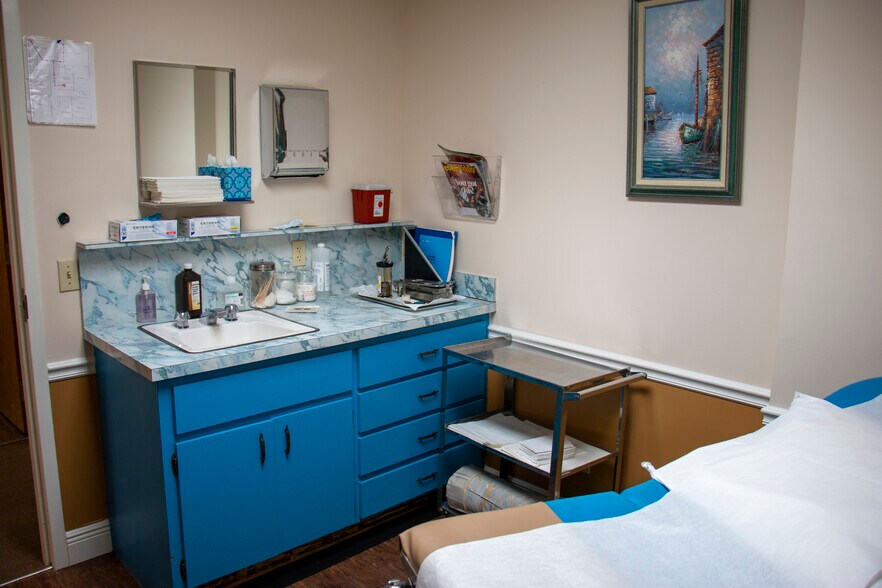 More Photos Of 2215 Nebraska Ave, Fort Pierce Medical For Lease
