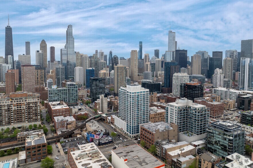 More Photos Of 757 N Orleans St, Chicago Apartments For Sale