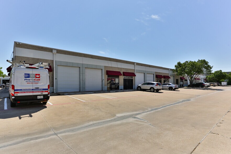 More Photos Of 1000 Post and Paddock Ln, Grand Prairie Unknown For Lease