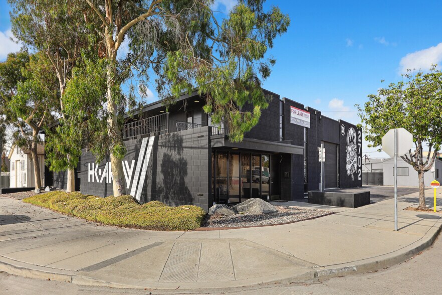 More Photos Of 2702 Saint Louis Ave, Signal Hill Warehouse For Lease