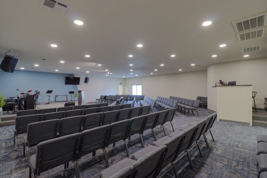 More Photos Of 303 Morrow St, Georgetown Storefront Retail Office For Sale