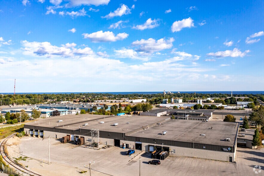 More Photos Of 505 Finley Ave, Ajax Warehouse For Lease