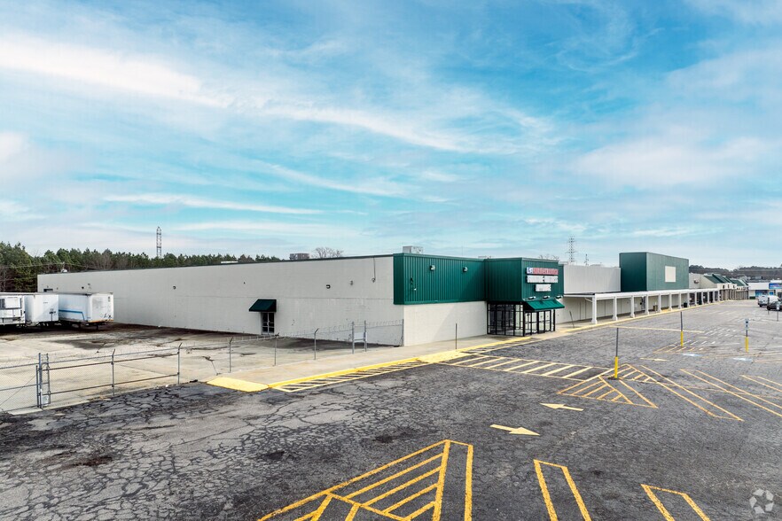 More Photos Of 1900-1974 Stone Rose Dr, Rocky Mount General Retail For Sale