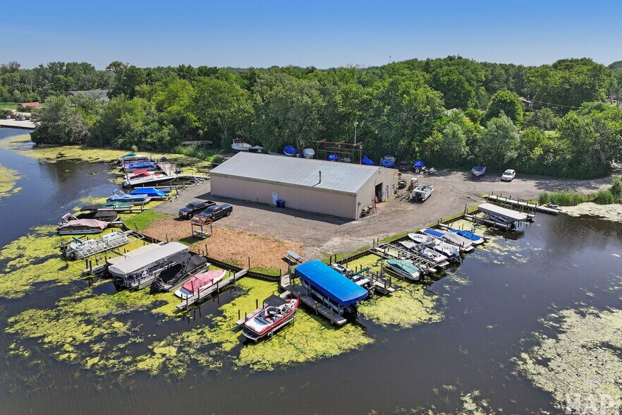 Primary Photo Of 39922 N Lakeview Rd, Antioch Marina For Sale