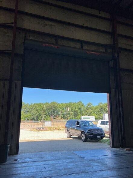 More Photos Of 2300 US-259 BUS, Kilgore Warehouse For Lease