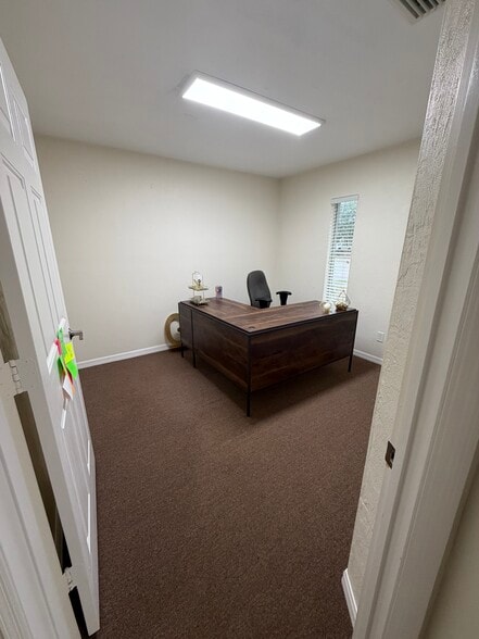 More Photos Of 3113 S Ridgewood Ave, Daytona Beach Medical For Lease