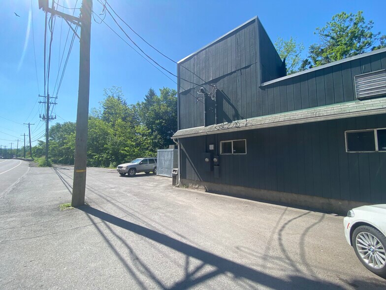 More Photos Of 122 E Poplar St, Nanticoke Restaurant For Sale