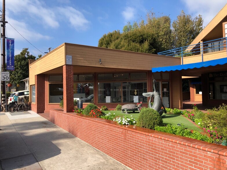 More Photos Of 1540 S Coast Hwy, Laguna Beach Office For Lease