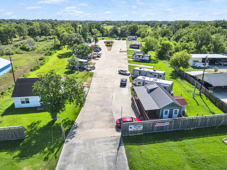 More Photos Of 14078 S Highway 288B, Angleton Manufactured Housing Mobile Home Park For Sale