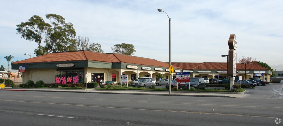 More Photos Of 10660-10708 Los Alamitos Blvd, Los Alamitos Unknown For Lease