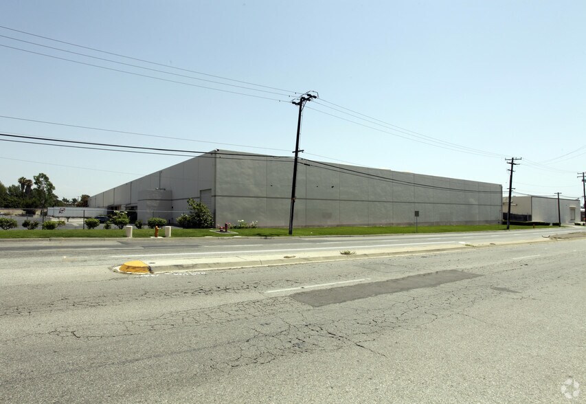 More Photos Of 14950-14952 Valley View Ave, La Mirada Warehouse For Lease
