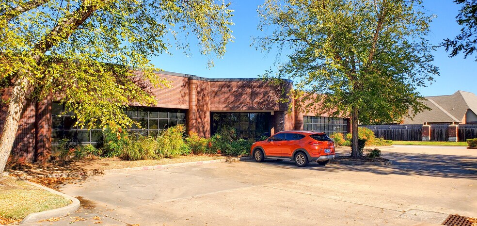 More Photos Of 6940 S Utica Ave, Tulsa Office For Sale