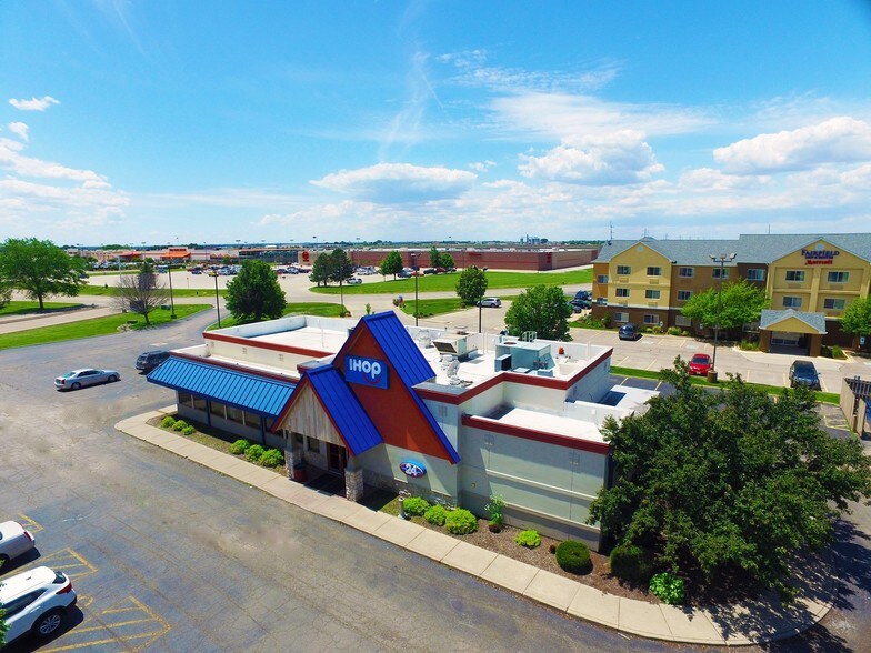 Primary Photo Of 4383 Venture Dr, Peru Restaurant For Sale