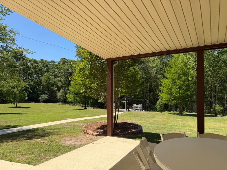 More Photos Of 4950 S County Road 20, Ozark Freestanding For Sale